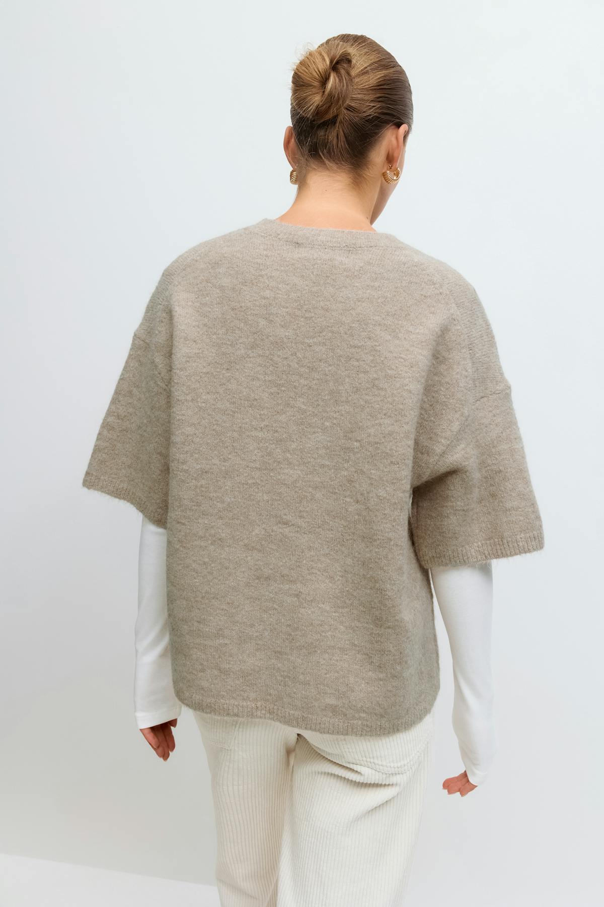 Knitted short sleeve top
