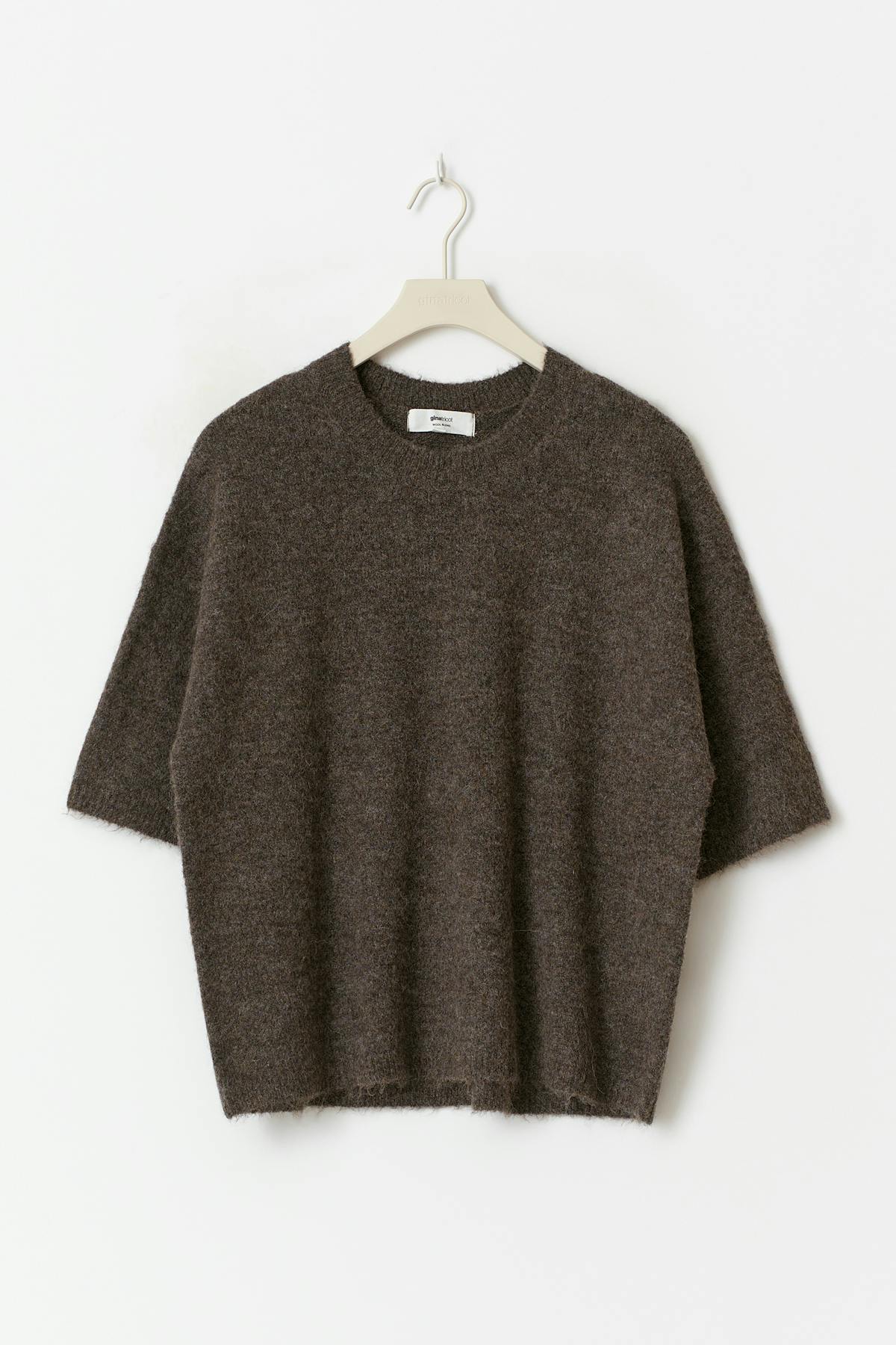 Knitted short sleeve top