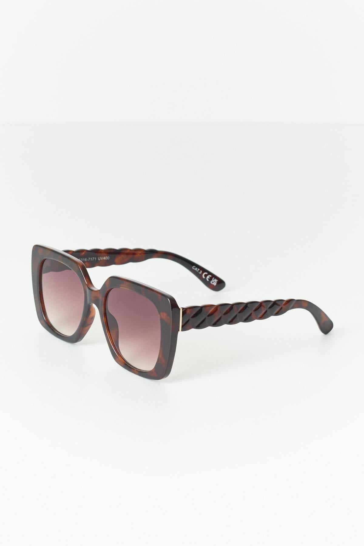 Oversized square sunglasses