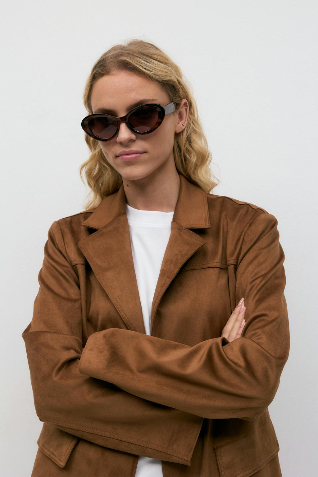 Oval cat eye sunglasses
