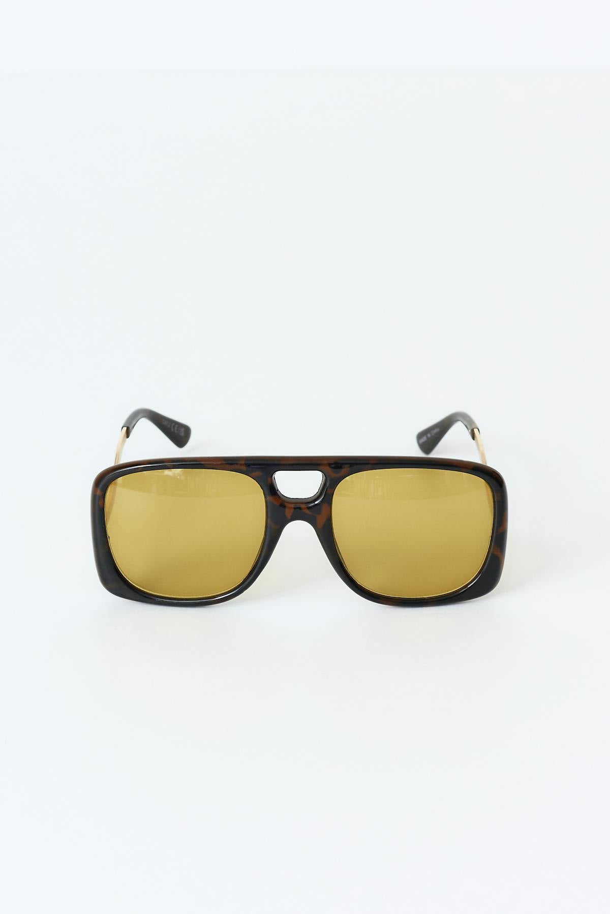 Bold maxi aviator sunglasses