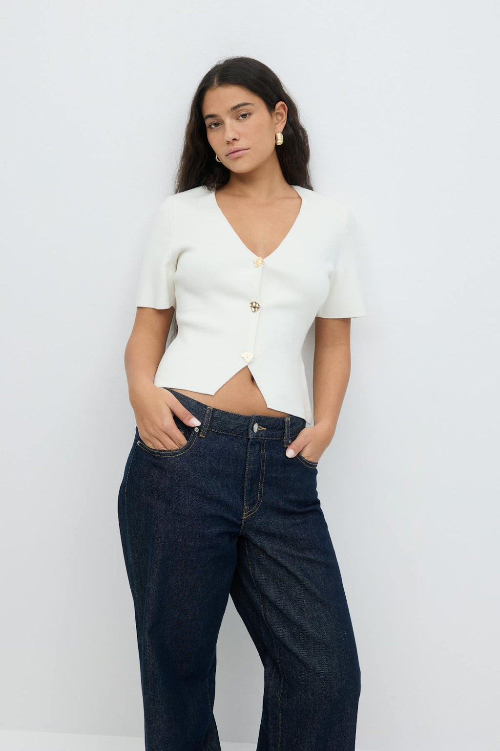 Knitted button top