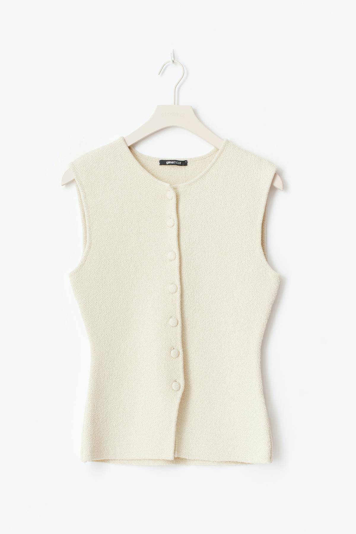 Textured knitted vest