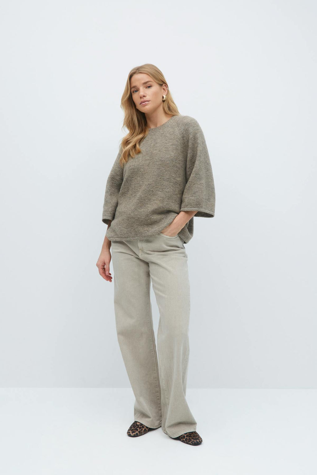 Oversized knitted tee