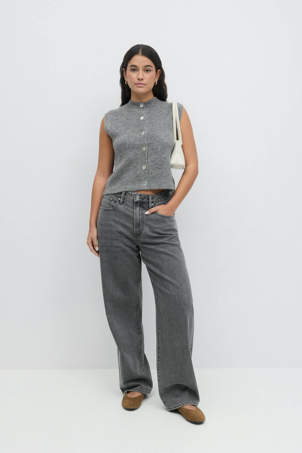 Loose knitted vest