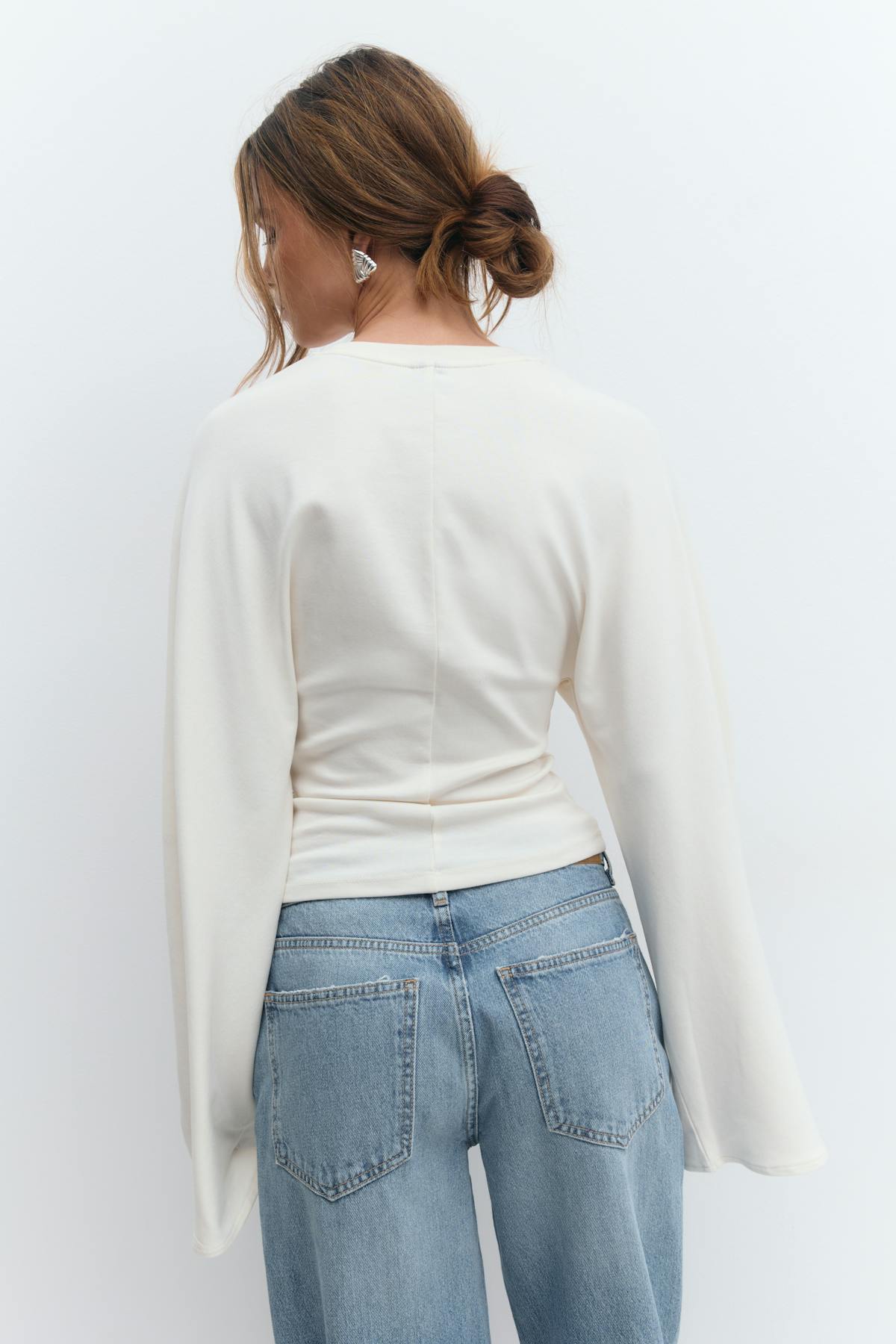 Wide sleeve top