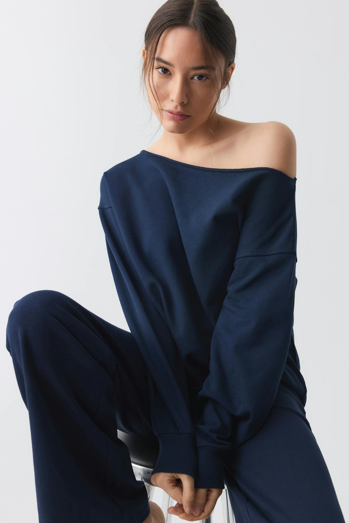One shoulder sweater