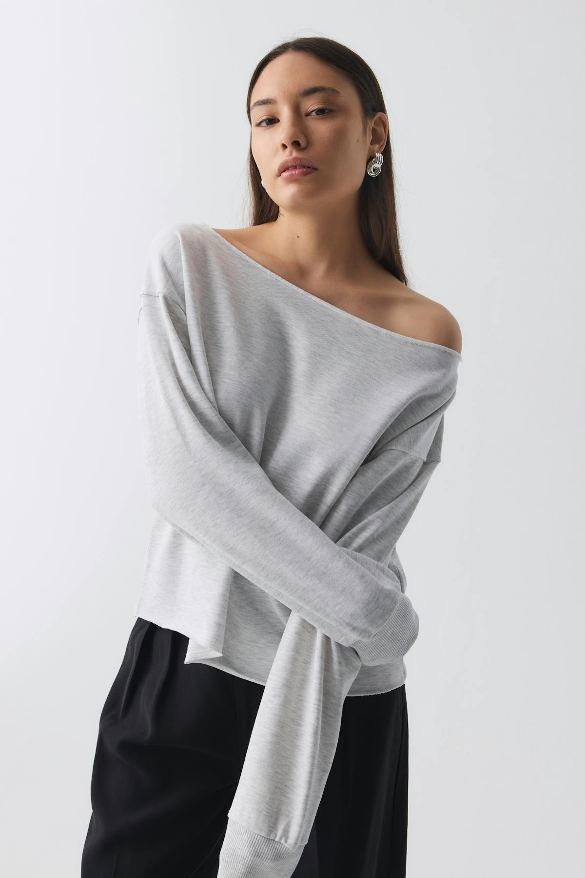 One shoulder sweater