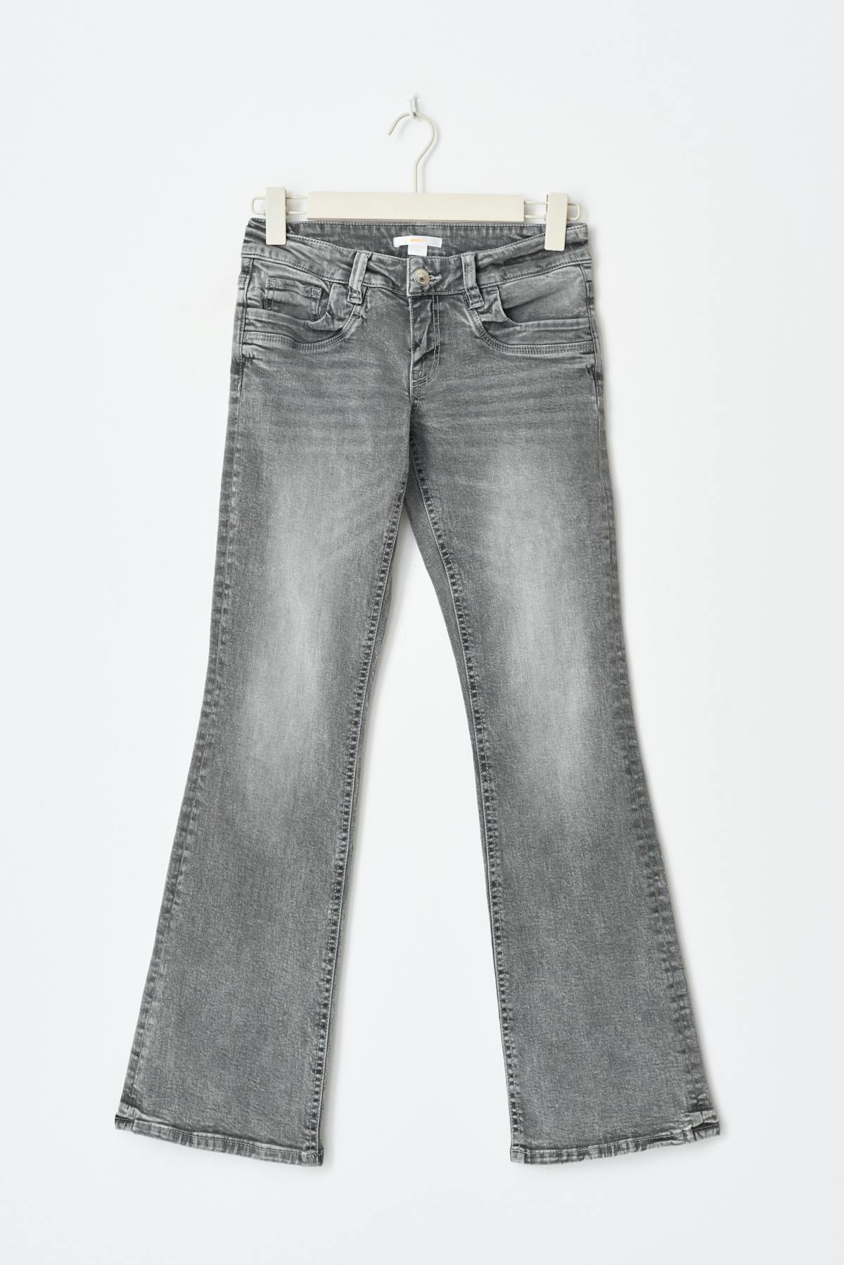 Scandi tall low bootcut jeans