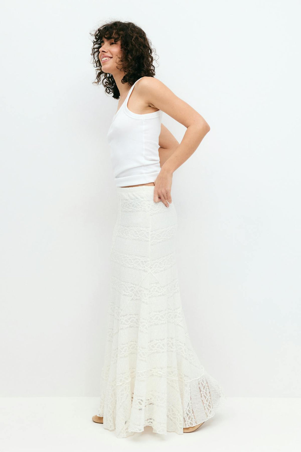 Lace skirt
