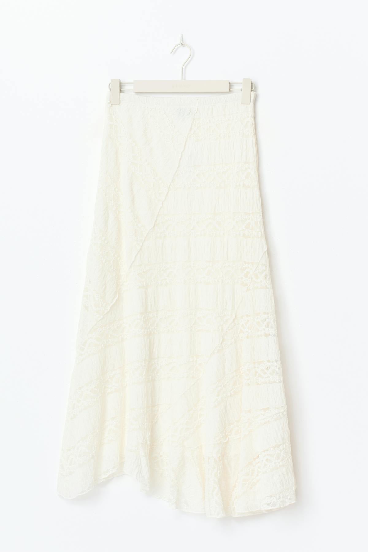Lace skirt