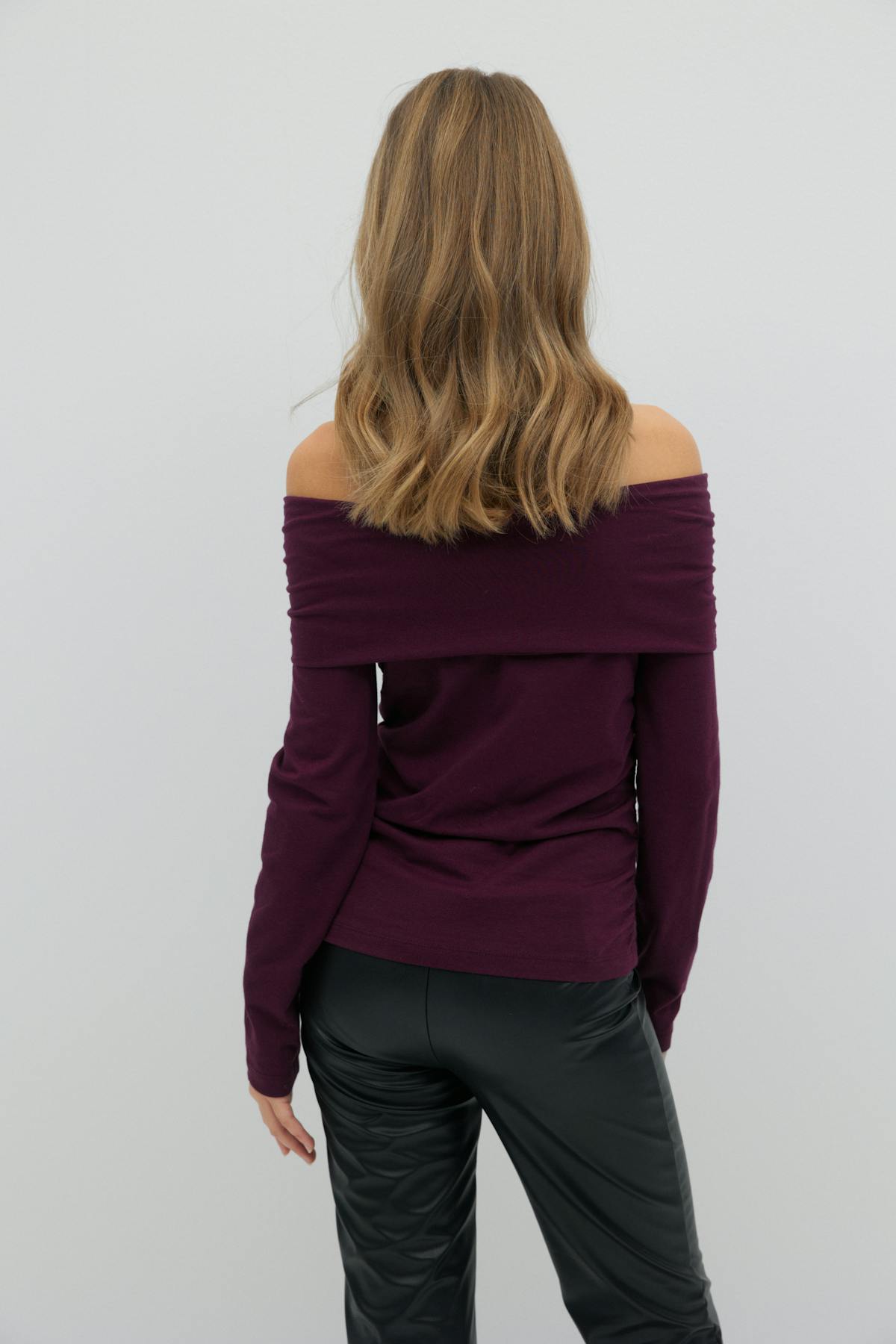 Y off shoulder top
