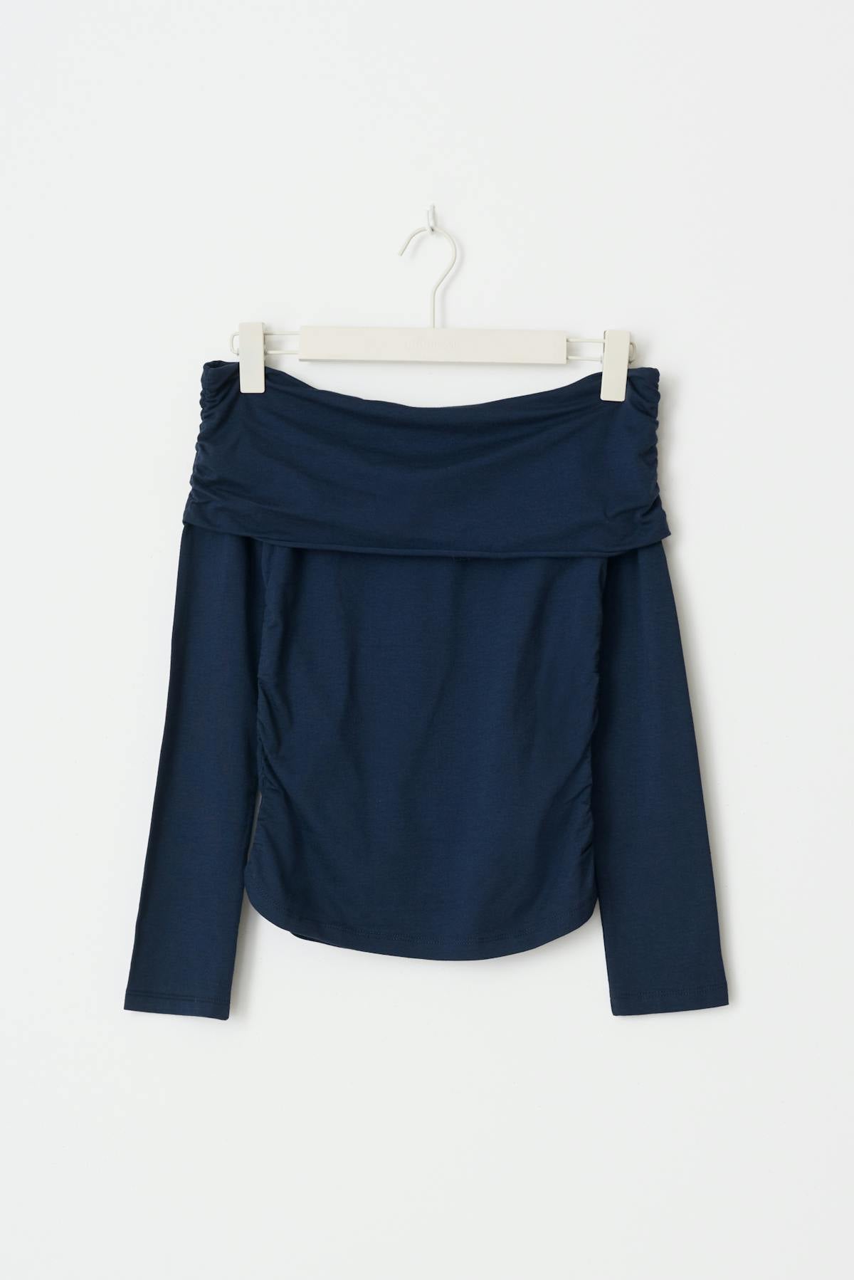 Y off shoulder top