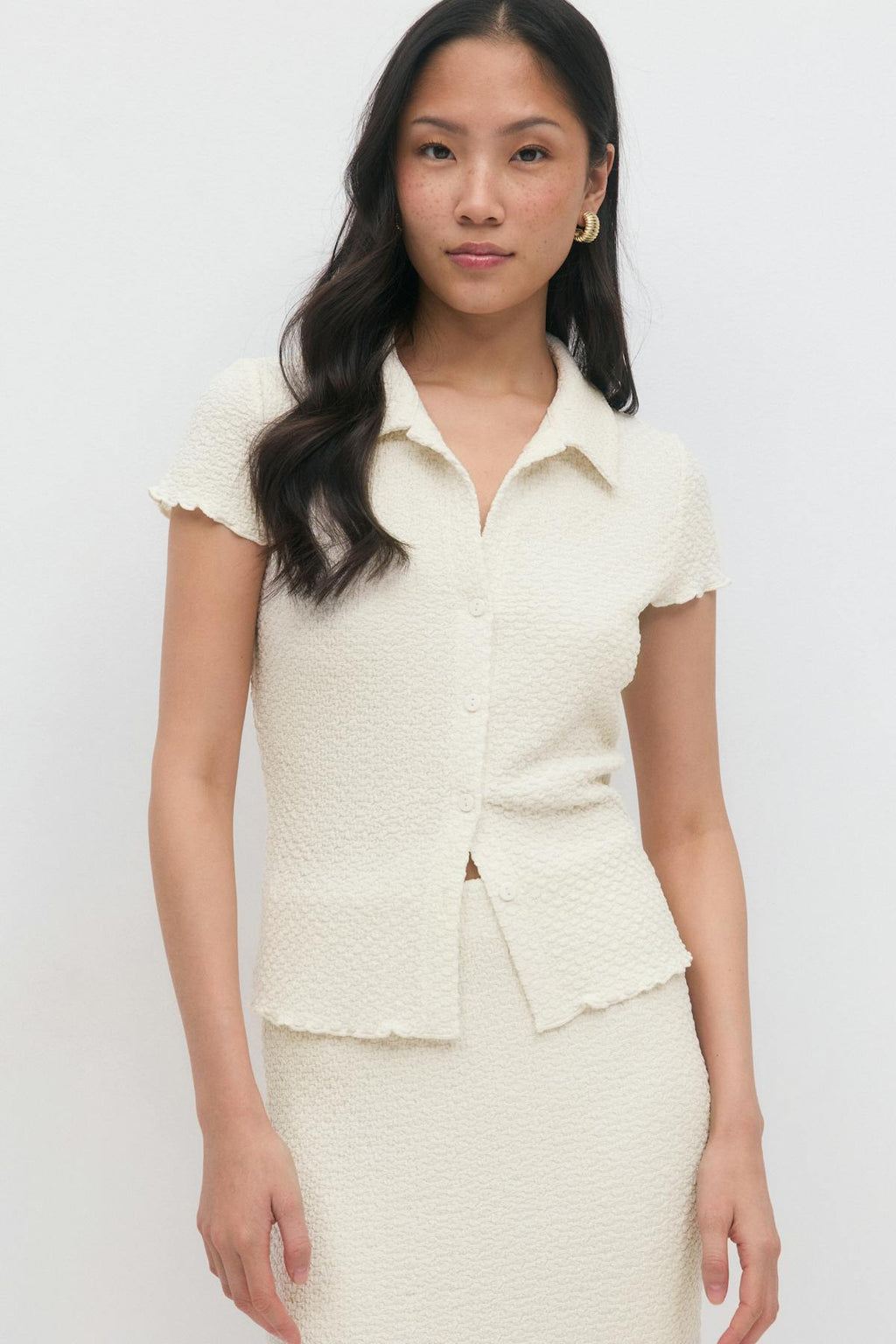 Short sleeve buttoned top