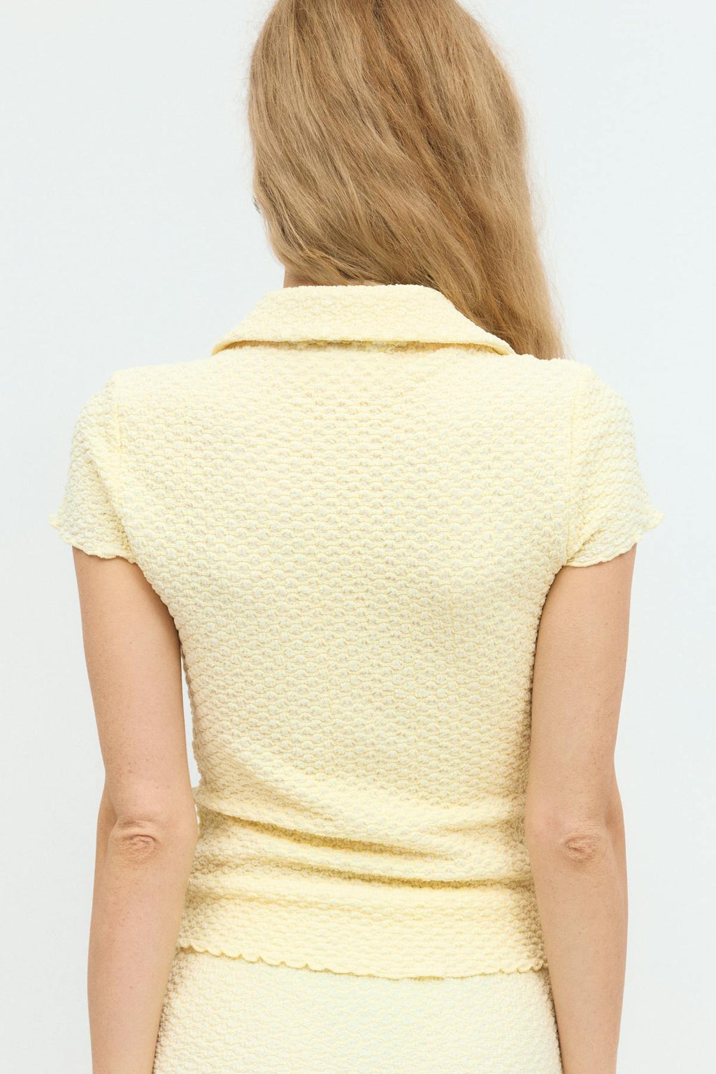 Short sleeve buttoned top