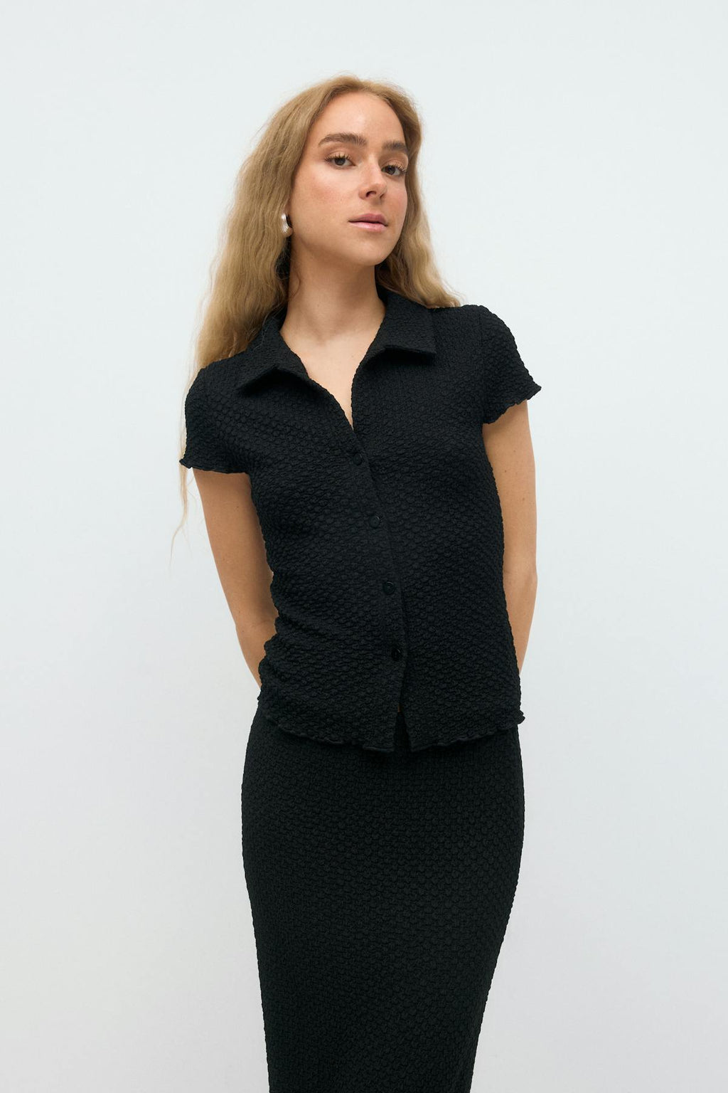 Short sleeve buttoned top