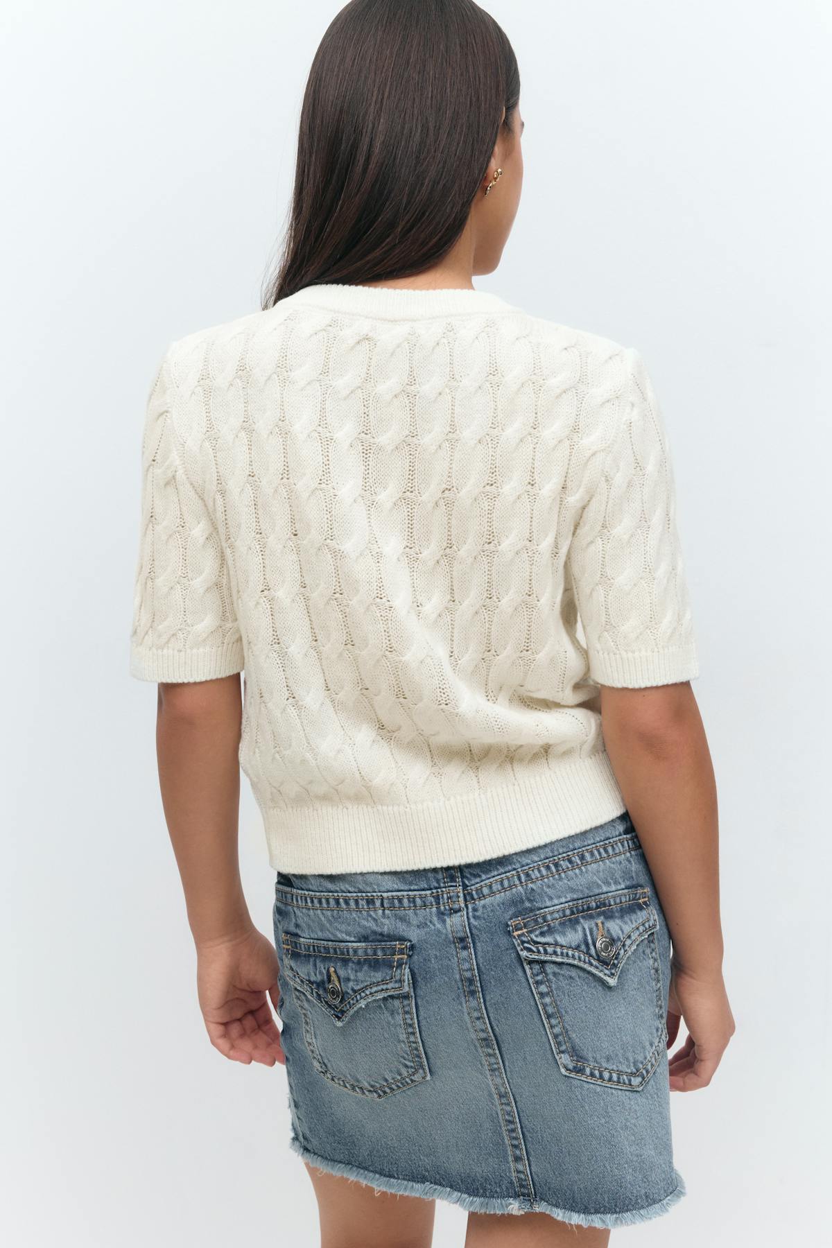 Y cable knitted top