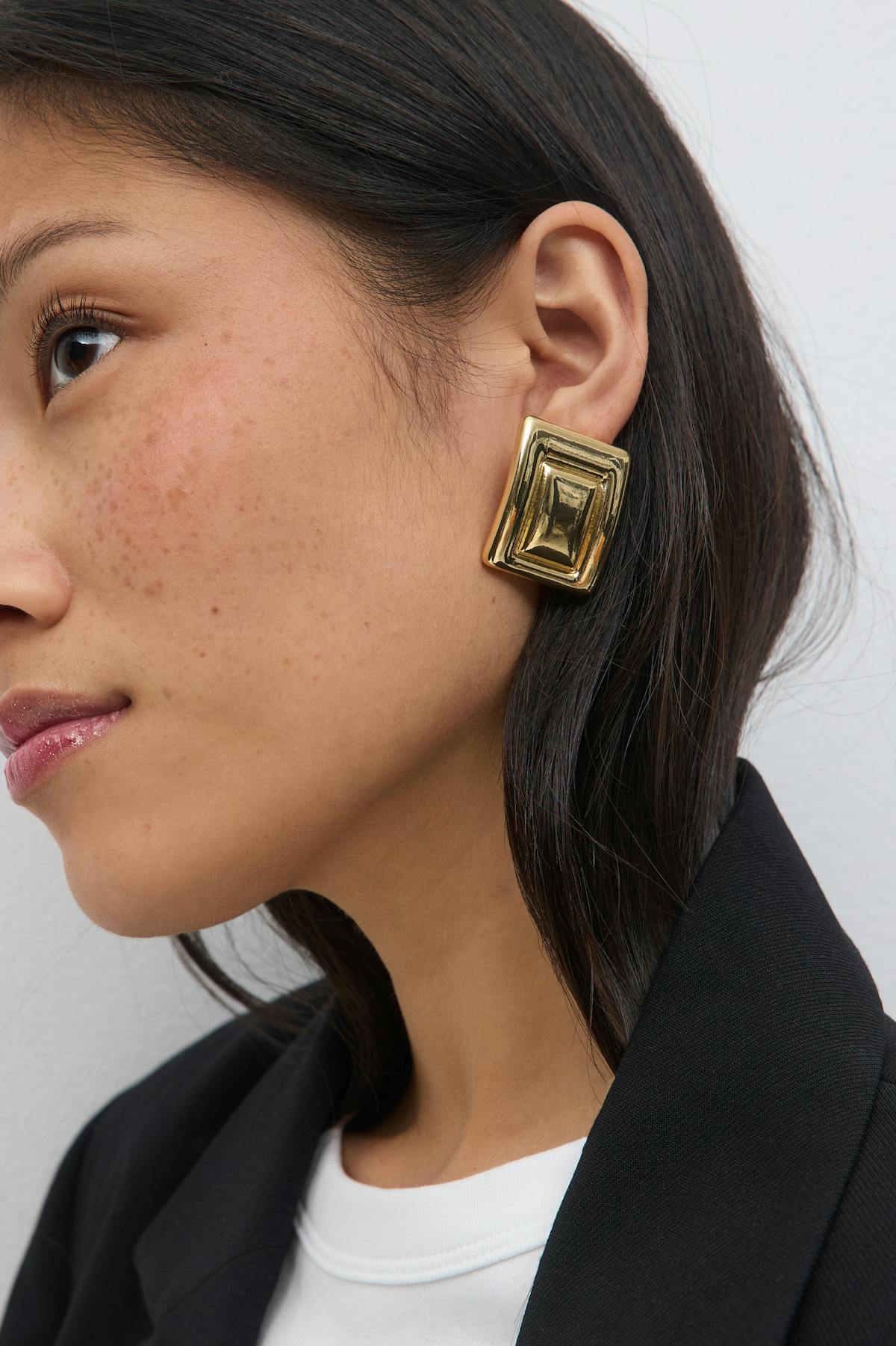 Square earrings