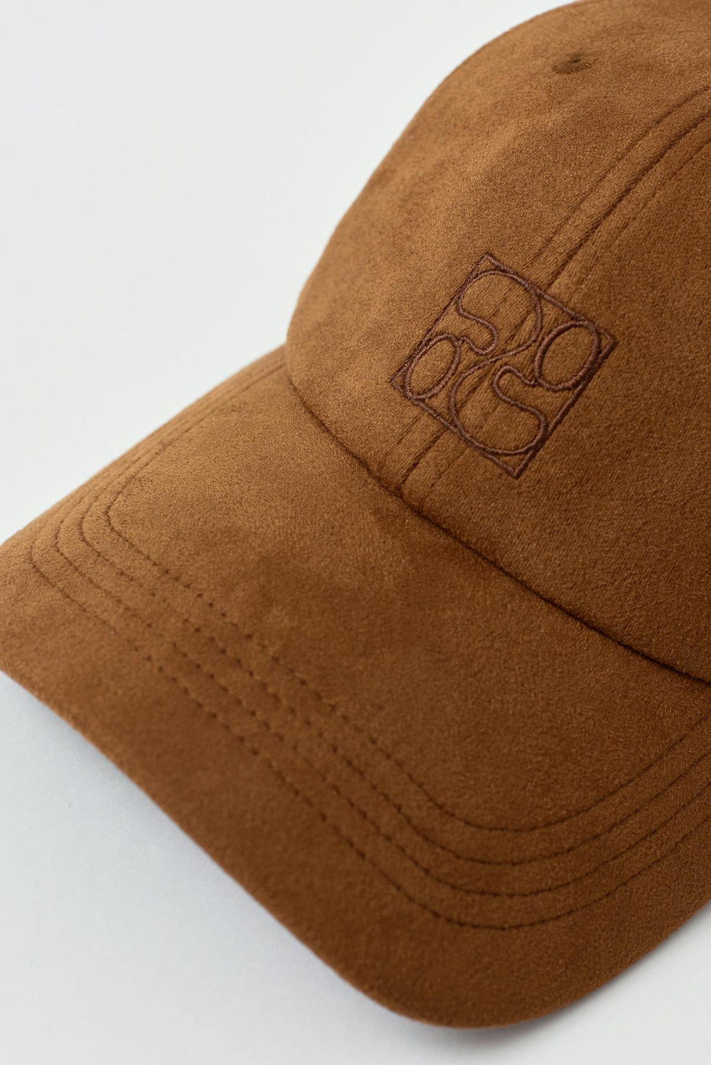 Fake suede cap