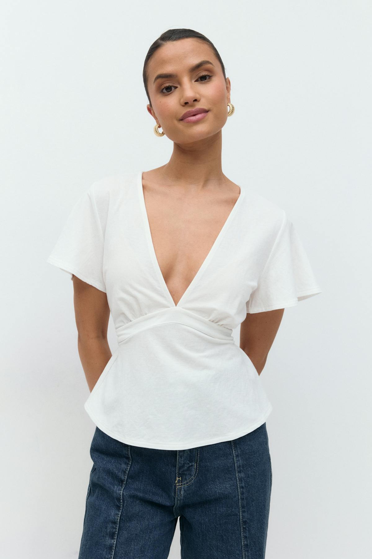 Tie top