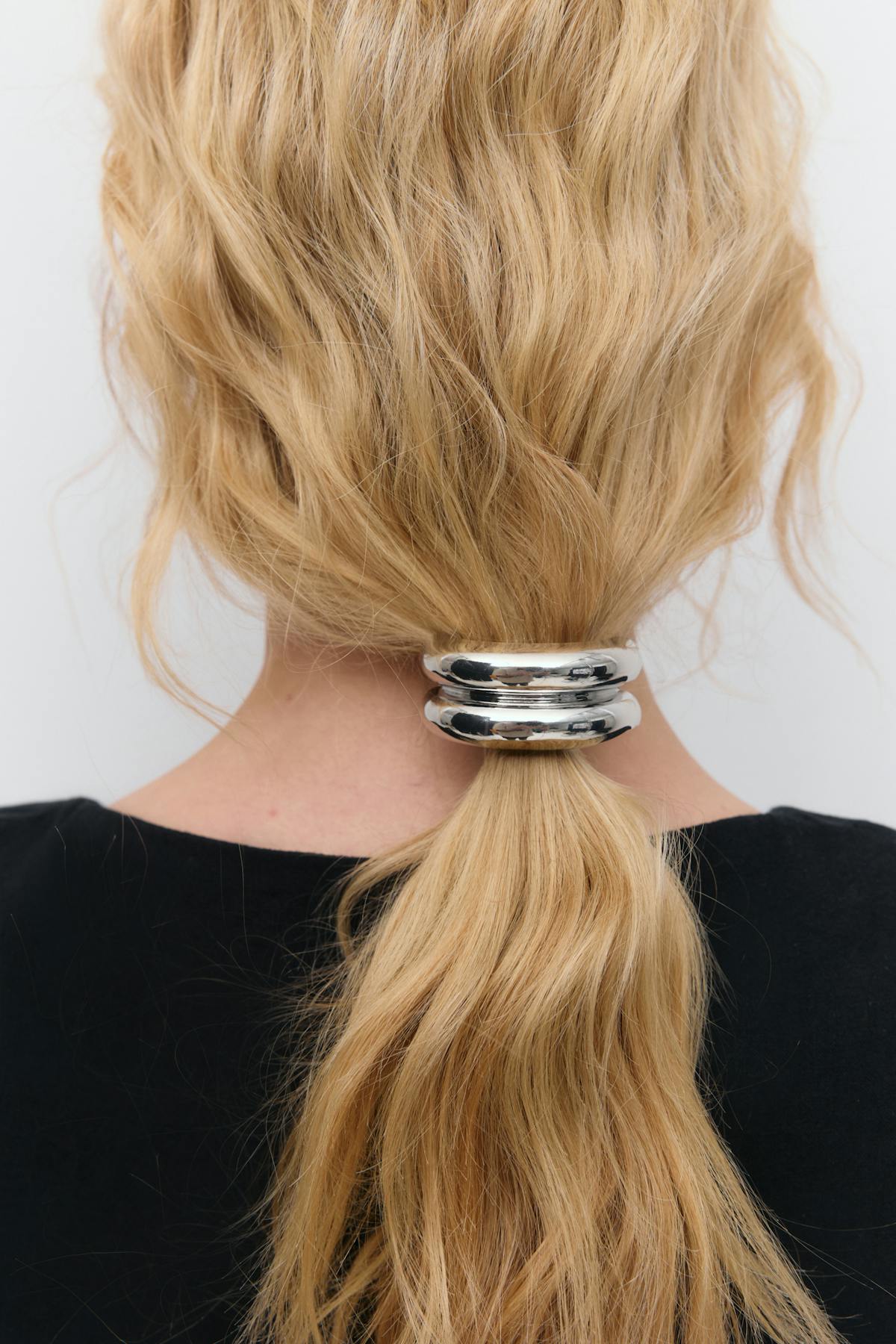 Hair tie