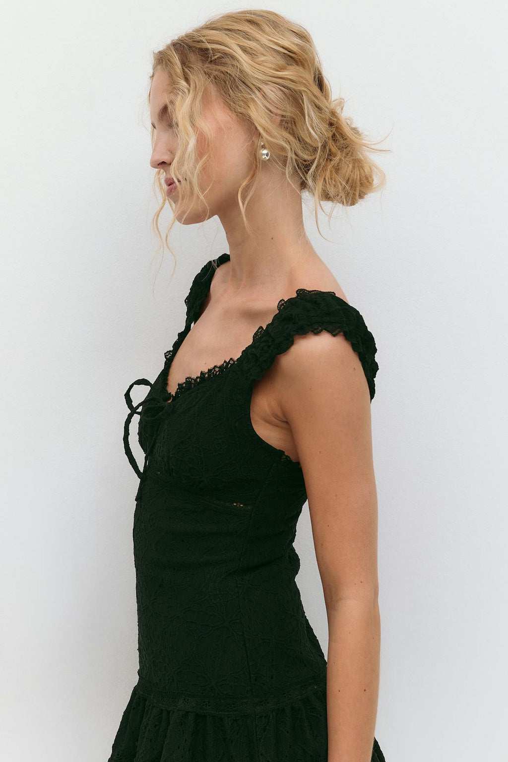 Embroidery dress