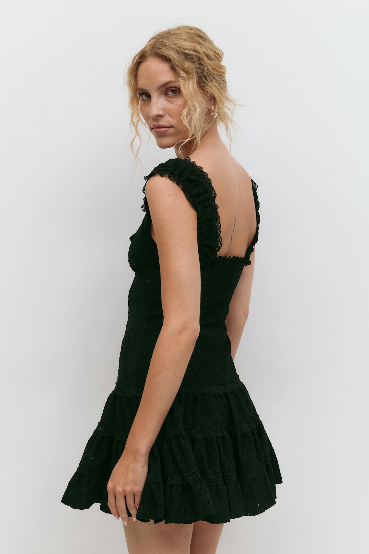Embroidery dress