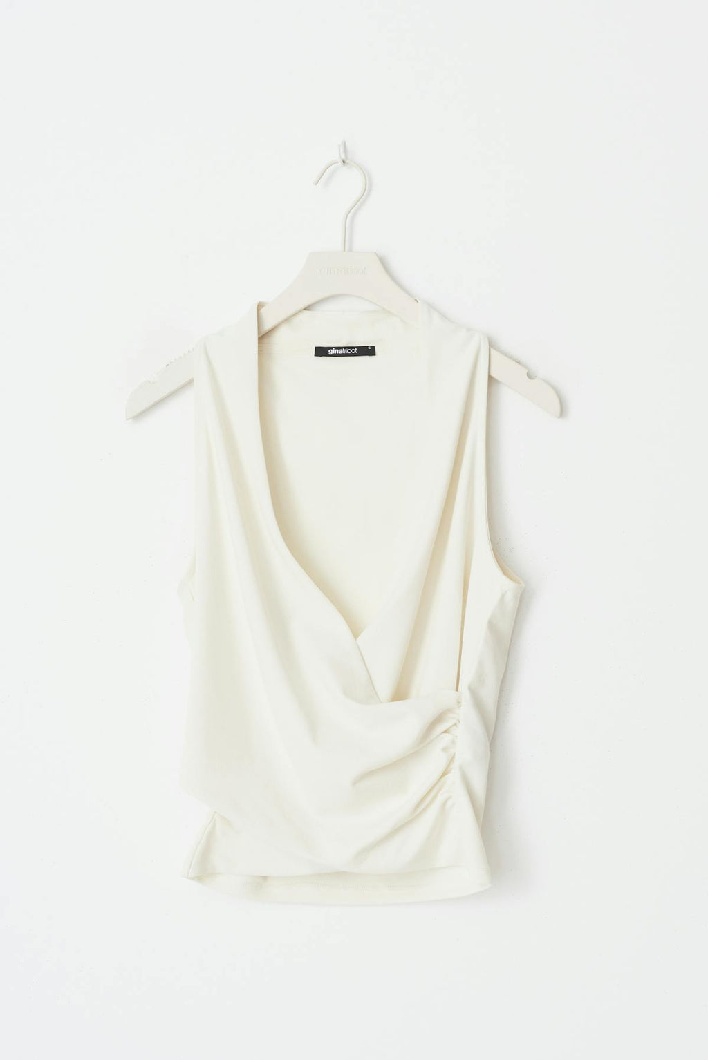 Drapy top