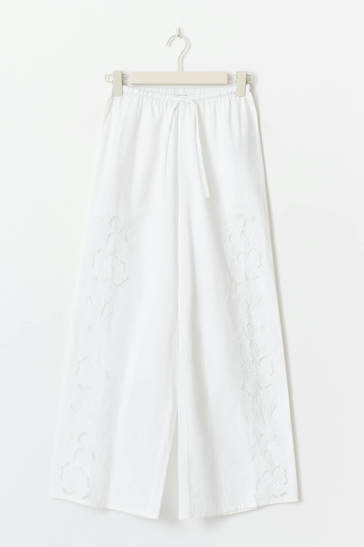 Embroidery poplin trousers