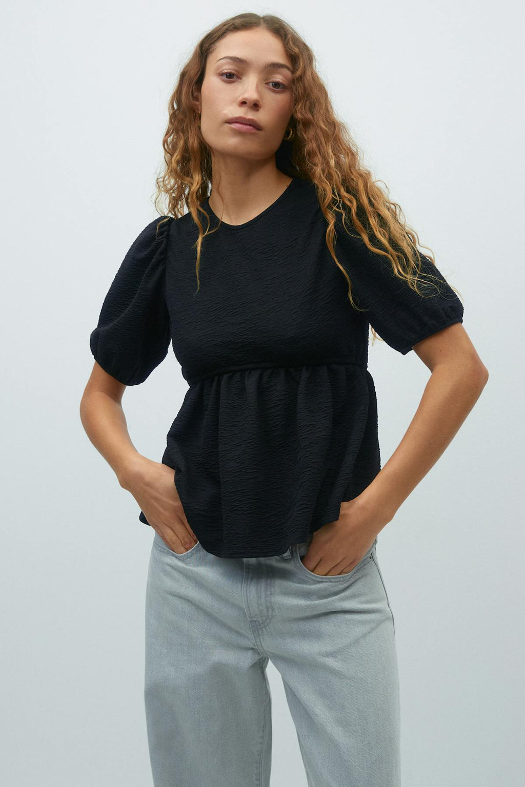 Tie back top