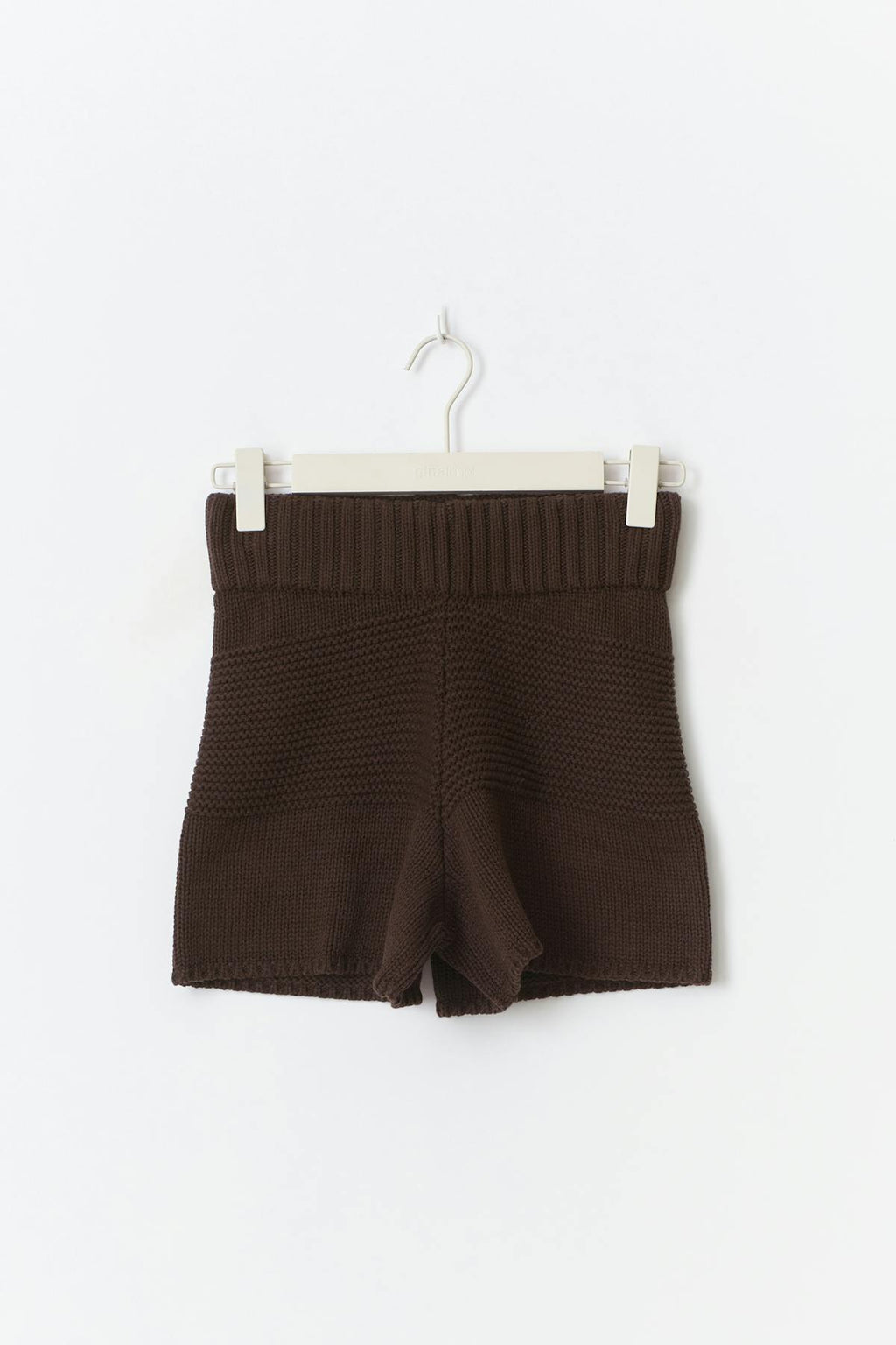 Chunky knitted shorts