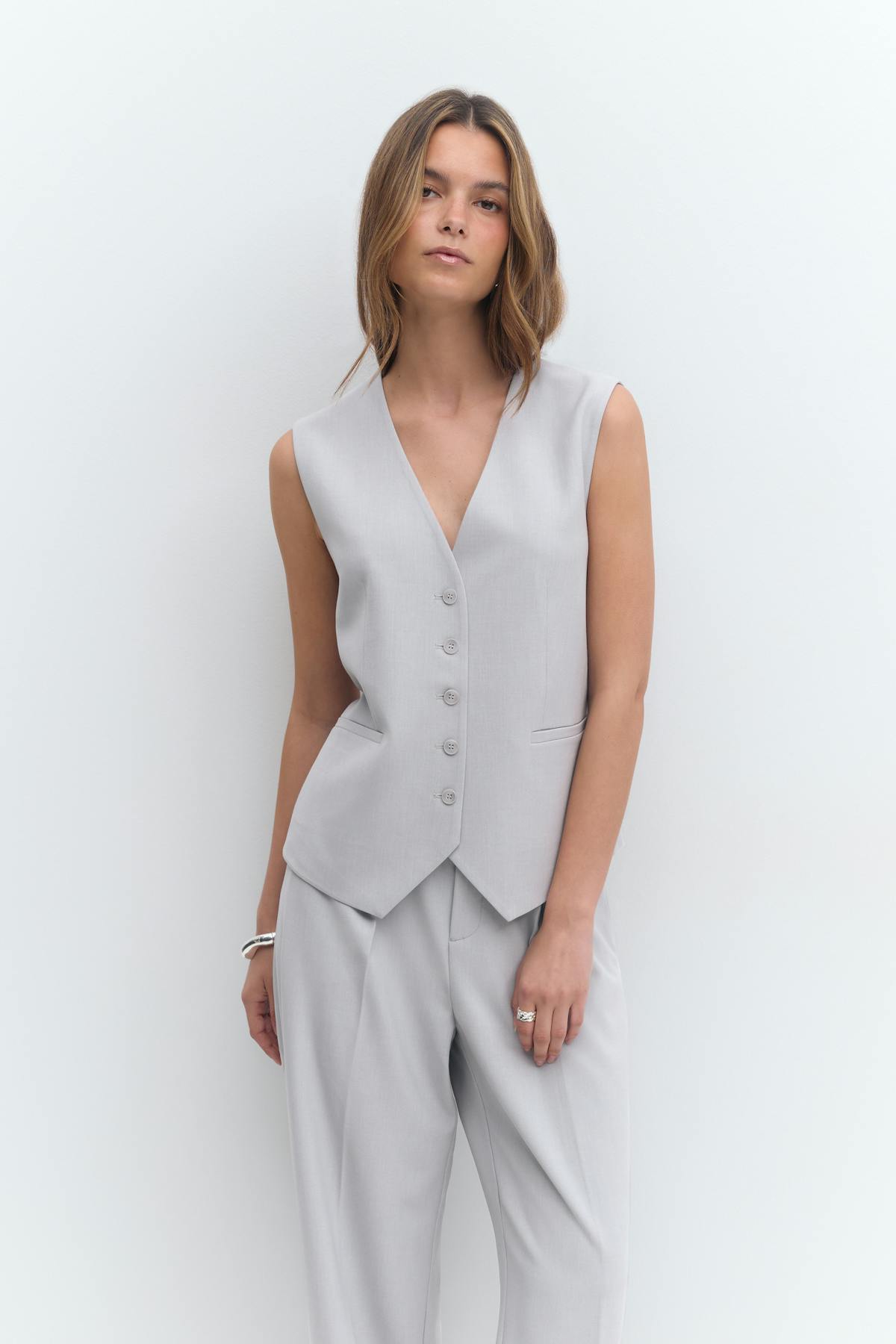 Loose tailored vest