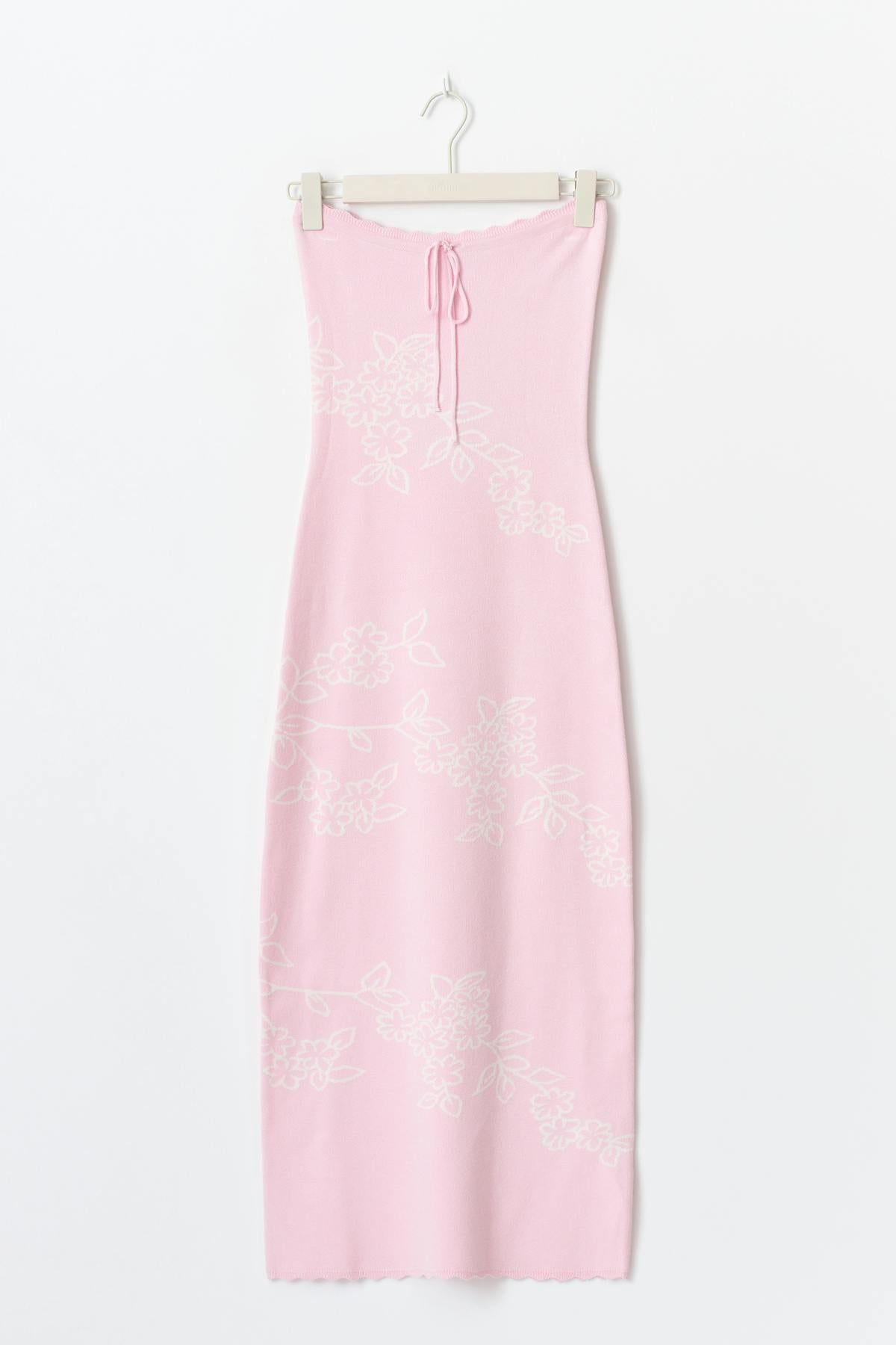 Knitted flower jacquard dress