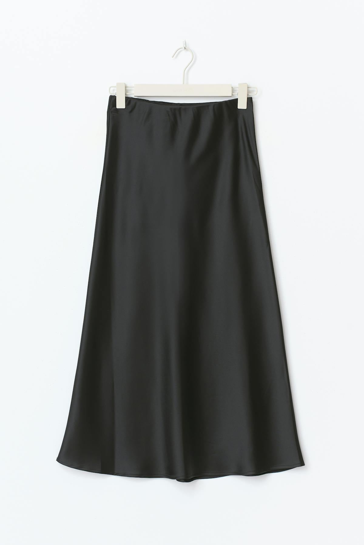 Tall satin skirt