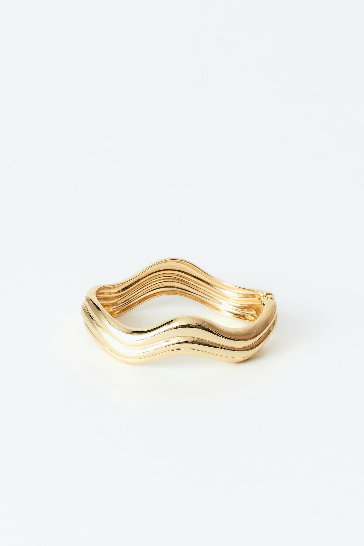 Wave bracelet