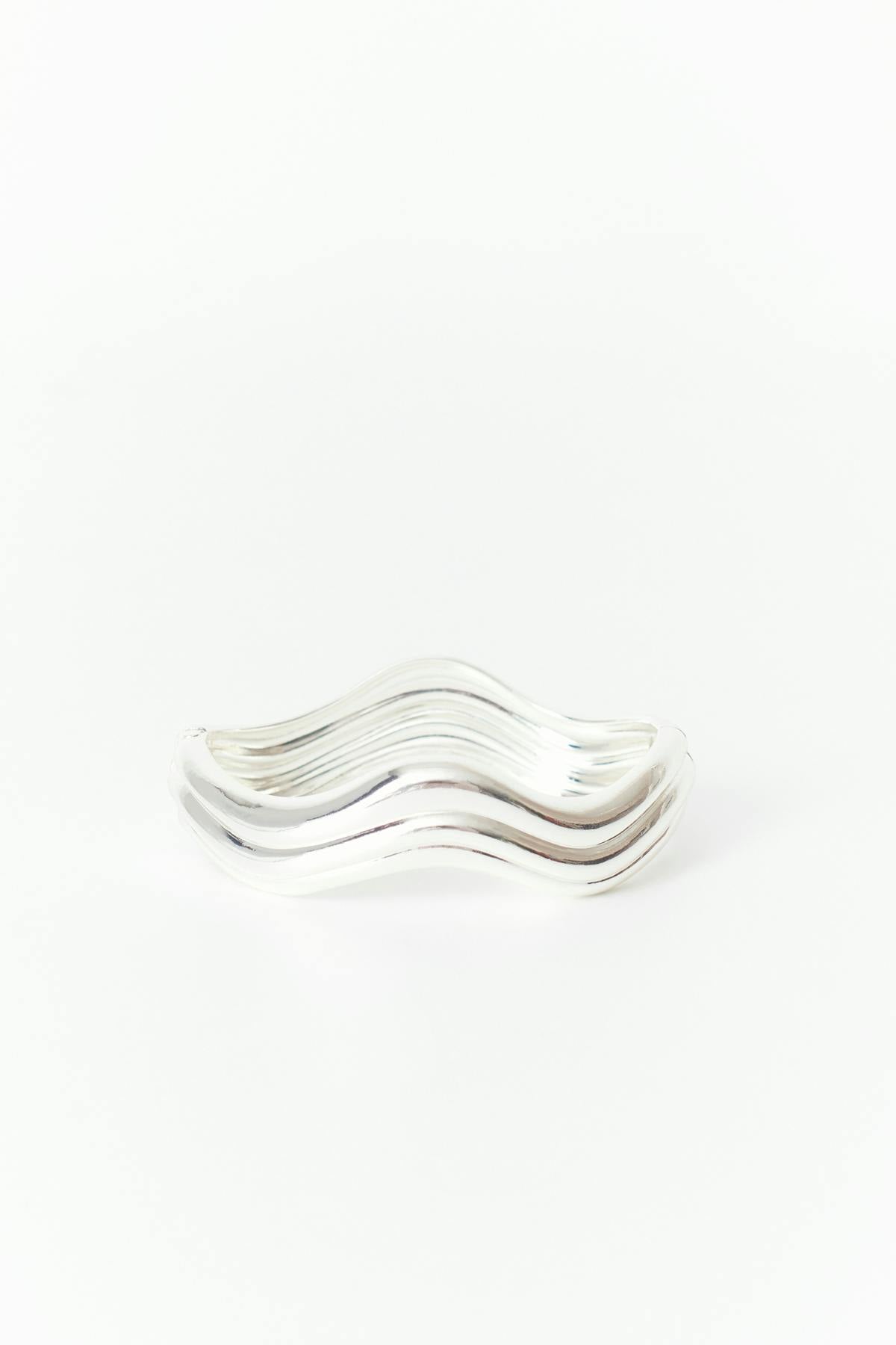 Wave bracelet