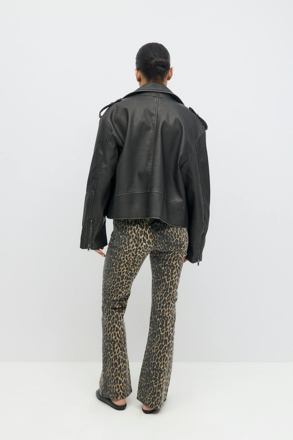 Leopard bootcut  jeans