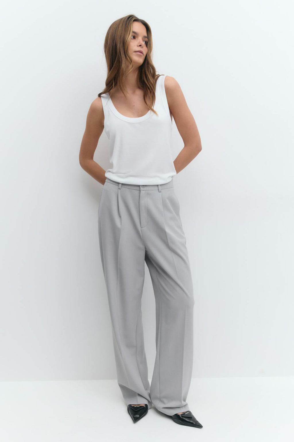 Rib loose tank