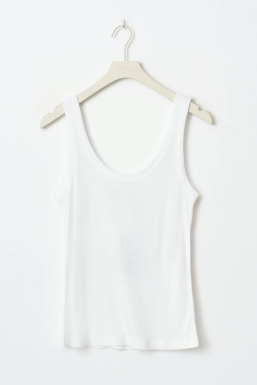 Rib loose tank