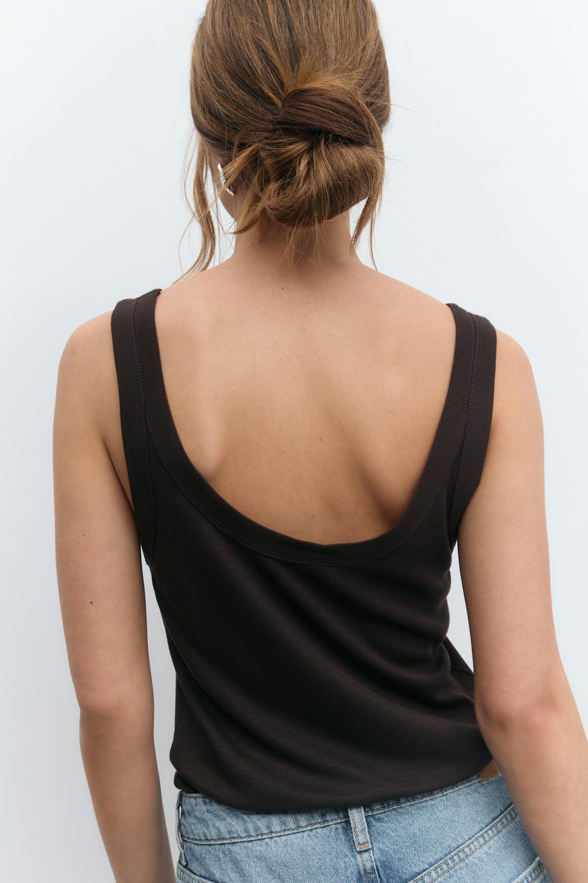 Rib loose tank