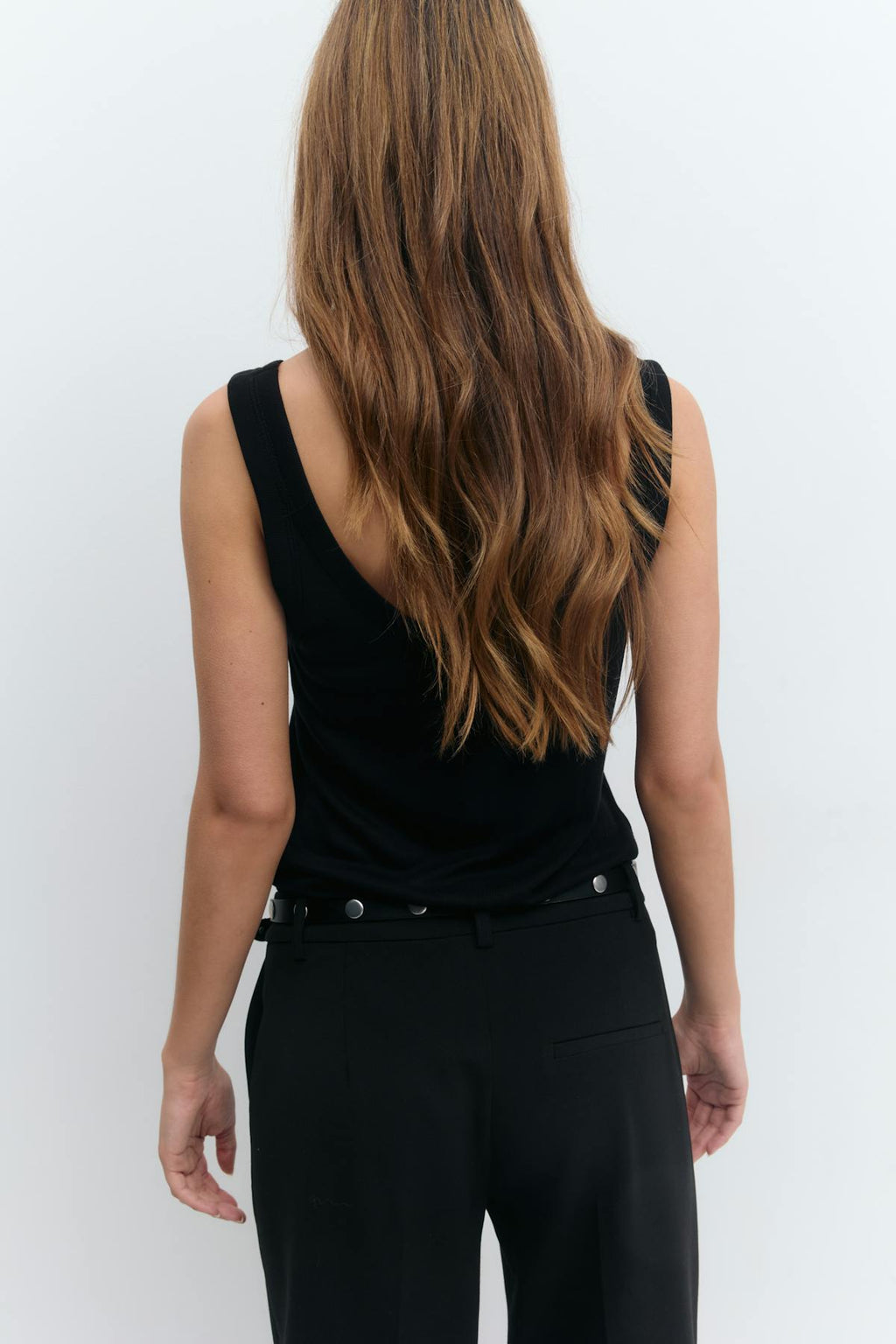 Rib loose tank