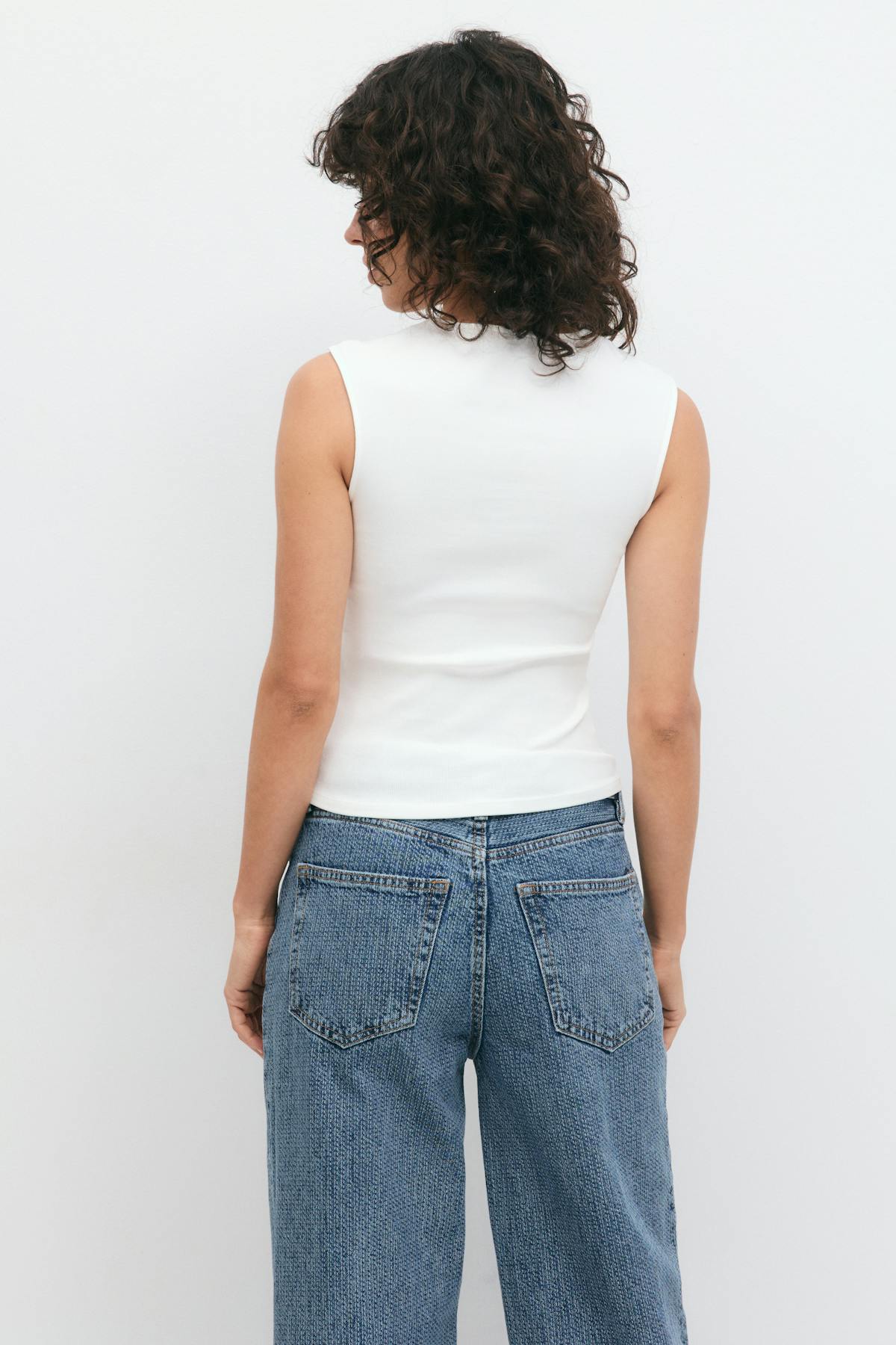 Tight rib top