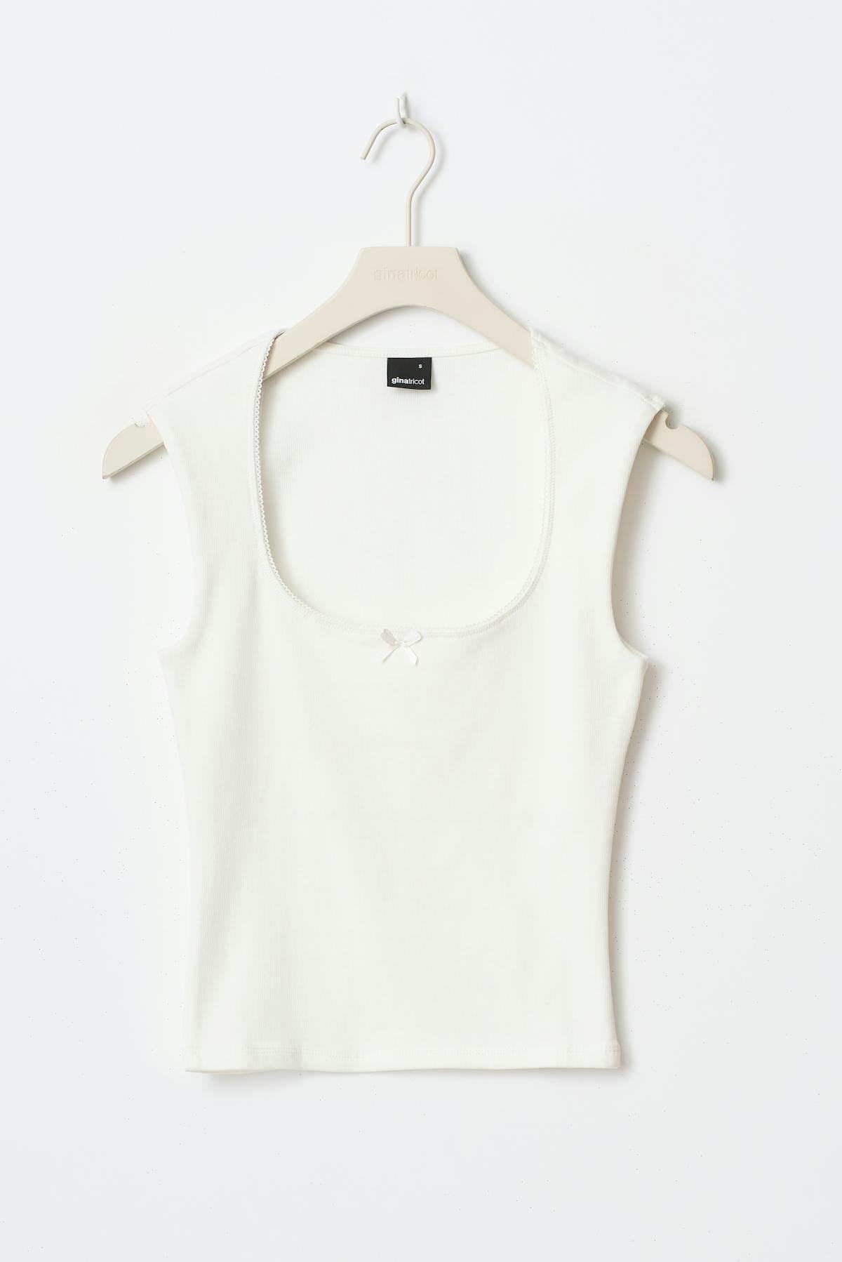 Tight rib top