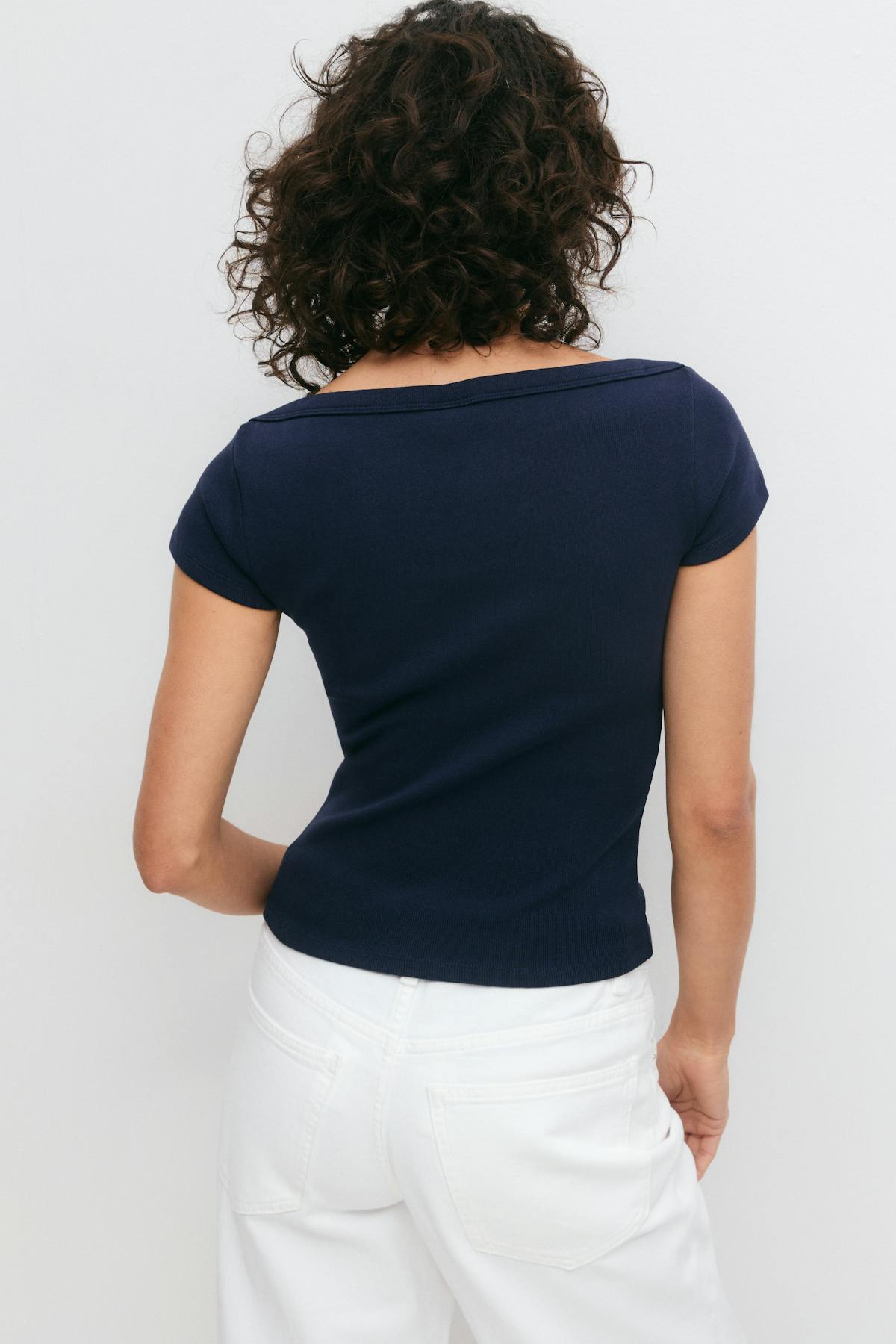 Boatneck tight rib top