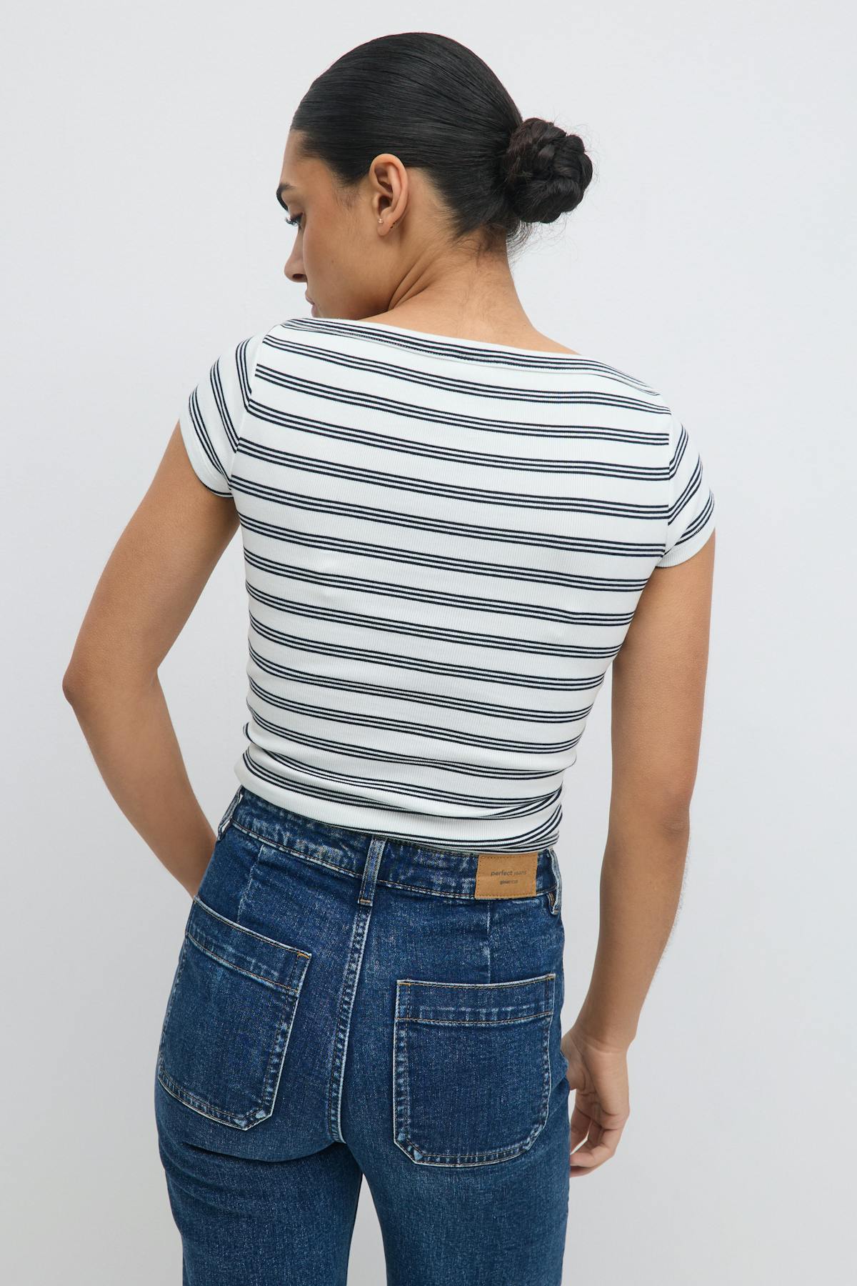 Boatneck tight rib top
