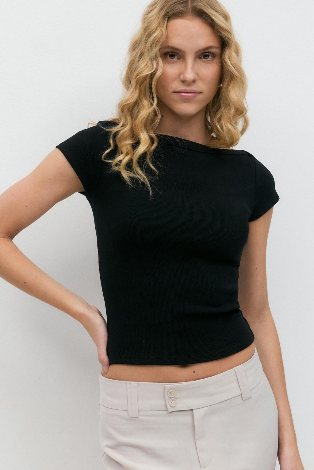 Boatneck tight rib top