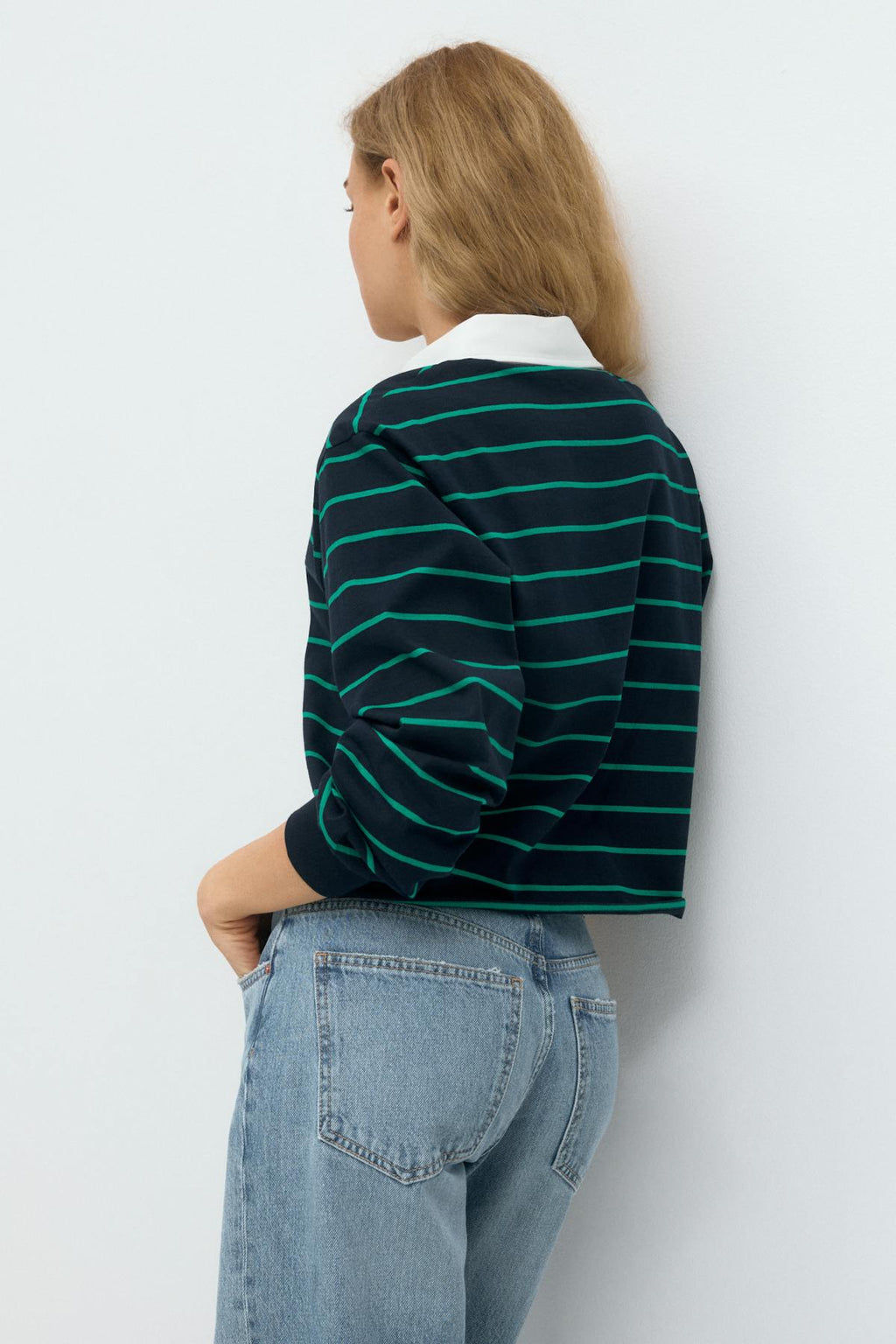 Collar top