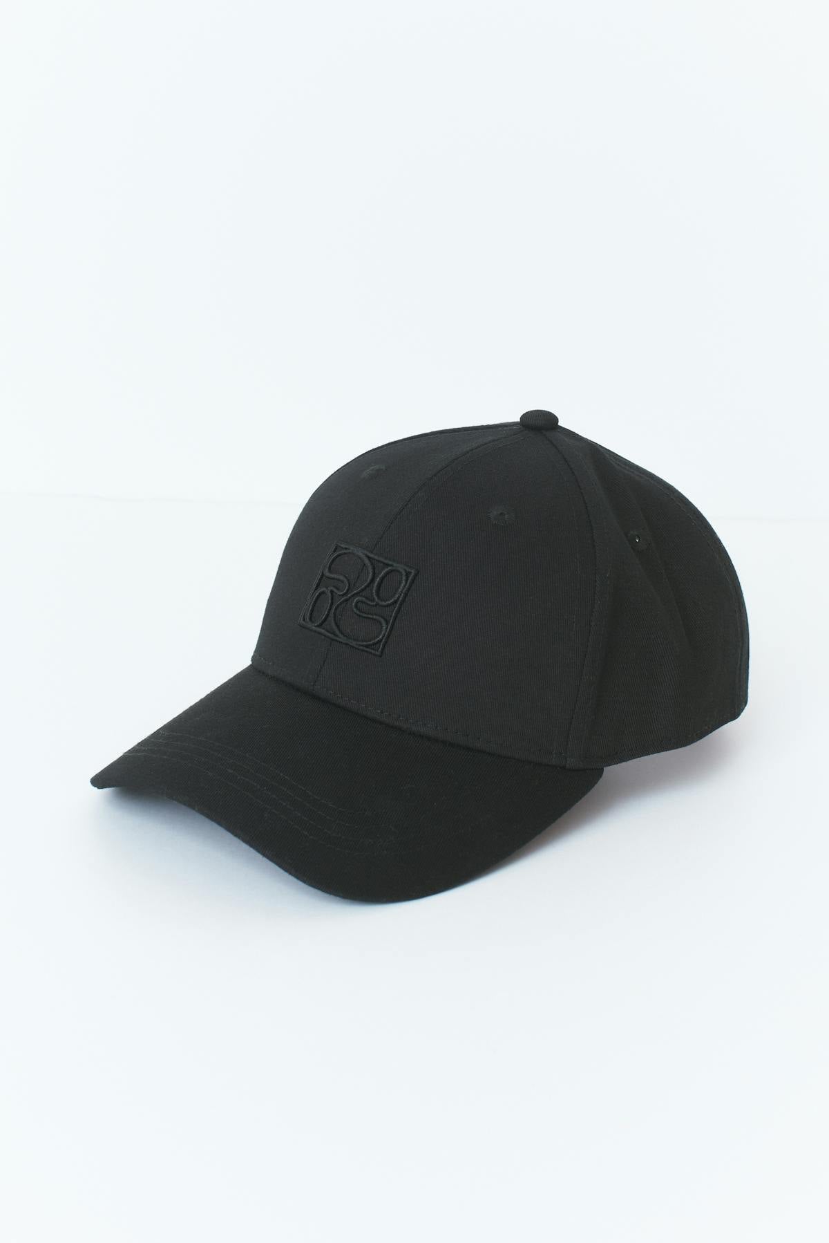 Sporty cap