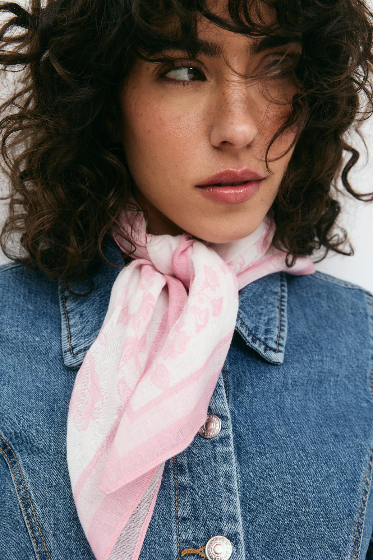 Linen blend scarf