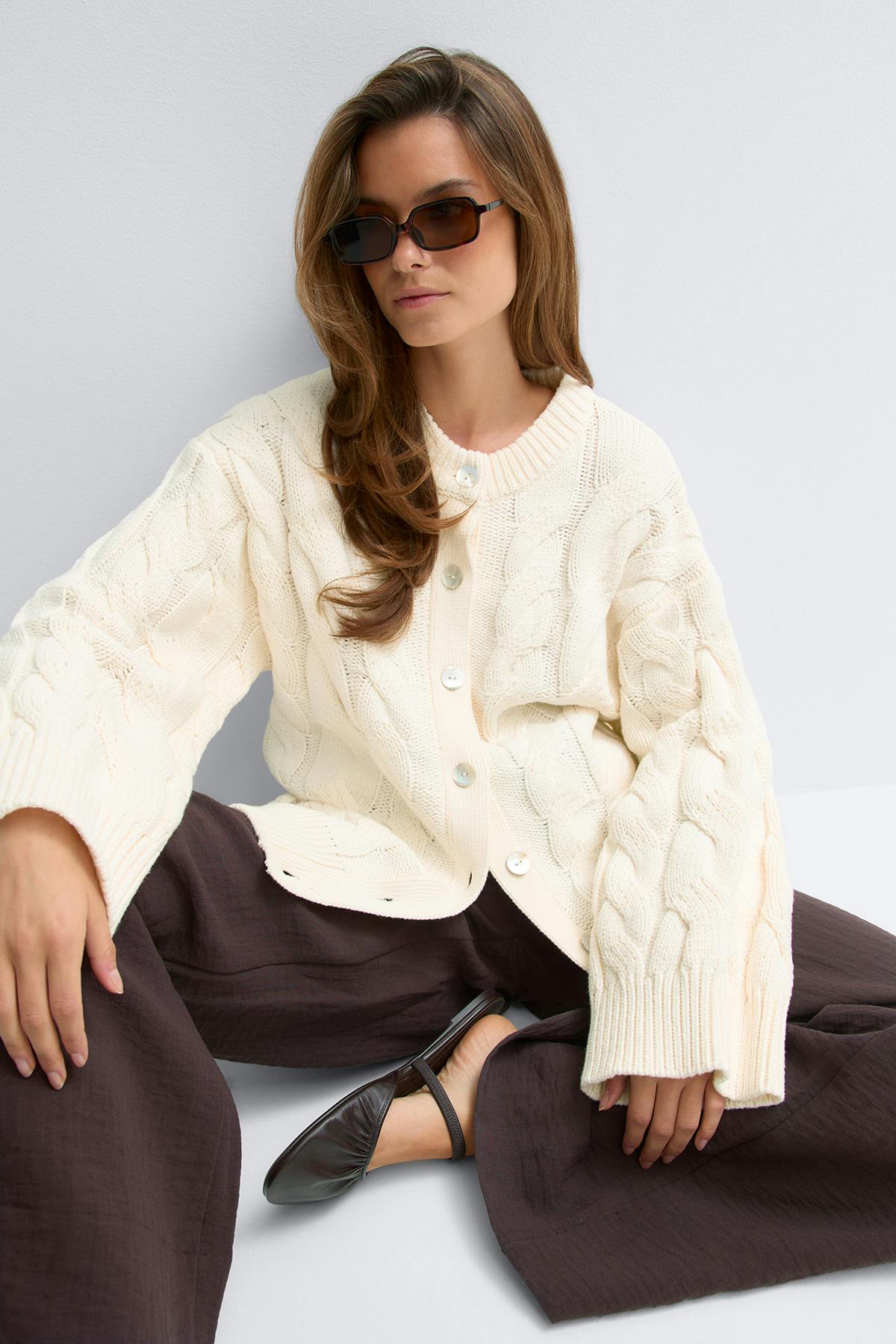 Chunky knitted cable cardigan